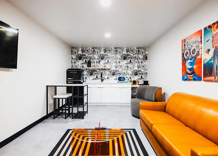 Efficiency King Suite
