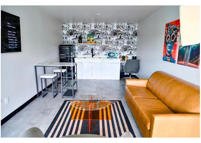 Efficiency King Suite