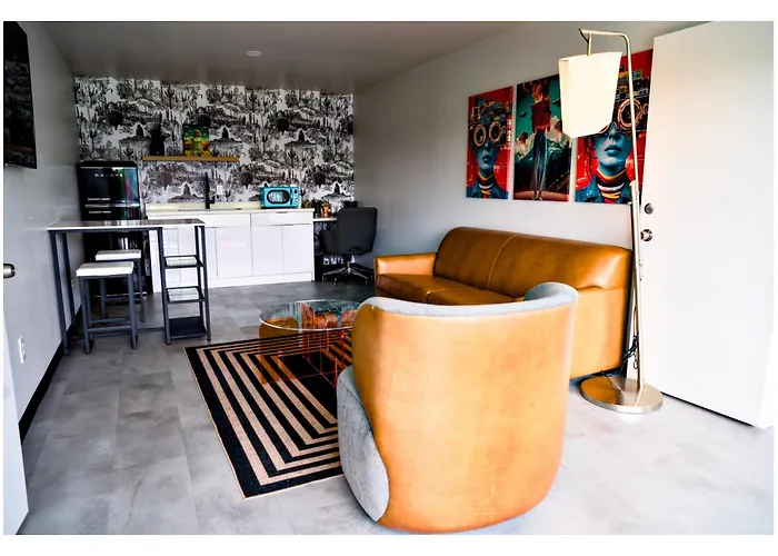 Efficiency King Suite